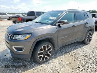 2018 Jeep Compass Limited with VIN 3C4NJDCB6JT163506, listed as a Copart auction lot 61093885 with 130,137 mi miles and Salvage title. Bid and sale history available at DreamBid. Image 1.