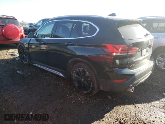 2020 BMW X1 xDrive28i with VIN WBXJG9C01L5R68795, listed as a Copart auction lot 68192462 with 15,925 mi miles. Bid and sale history available at carsss.com. Image 2.