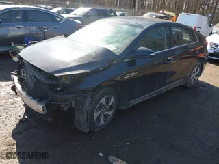 2017 Hyundai Ioniq Hybrid SEL with VIN KMHC75LC9HU039536, listed as a IAAI auction lot 41436587 with 101,183 mi miles. Bid and sale history available at carsss.com. Image 18.