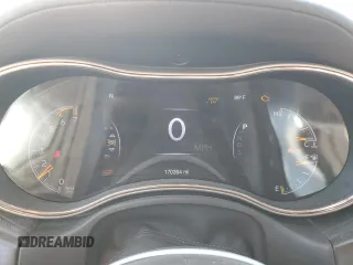 2015 Jeep Grand Cherokee Summit с VIN 1C4RJFJTXFC768298, выставлен на аукционе Copart как лот 52503035 с пробегом 170 364 миль миль и Списание • Salvage title. История ставок и продаж доступна на DreamBid. Изображение 9.