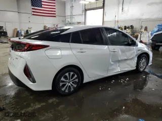 2021 Toyota Prius Prime LE with VIN JTDKAMFP3M3172268, listed as a Copart auction lot 46338295 with 24,100 mi miles and Salvage Title. Bid and sale history available at carsss.com. Image 3.