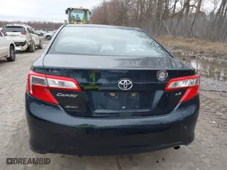 2012 Toyota Camry L with VIN 4T1BF1FKXCU134996, listed as a IAAI auction lot 42054535 with 185,391 mi miles. Bid and sale history available at carsss.com. Image 16.