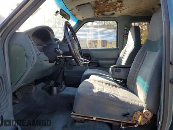 1997 Ford Ranger XLT with VIN 1FTCR14X0VTA13529, listed as a Copart auction lot 45672745 with 105,936 mi miles and Clean title. Bid and sale history available at DreamBid. Image 7.