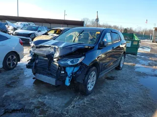 2020 Chevrolet Equinox LS with VIN 3GNAXSEV5LS653413, listed as a IAAI auction lot 41271338 with 37,803 mi miles. Bid and sale history available at carsss.com. Image 2.