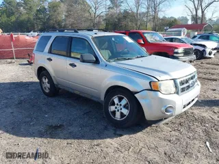 2010 Ford Escape XLT with VIN 1FMCU0D77AKC43282, listed as a IAAI auction lot 41838848 with 173,627 mi miles. Bid and sale history available at carsss.com. Image 1.