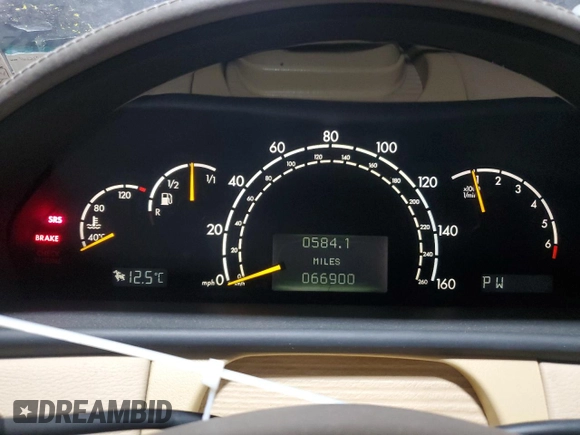 2000 Mercedes-Benz CL 500/600 z VIN WDBPJ75J5YA002286, wystawiony jako Copart lot #57941605 z przebiegiem 66 900 mil mil oraz Szkody całkowita. Historia ofert i sprzedaży dostępna na DreamBid. Obrazek 9.