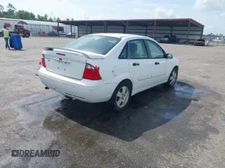 2007 Ford Focus S with VIN 1FAHP34N97W205190, listed as a IAAI auction lot 42489527 with 257,586 mi miles and . Bid and sale history available at DreamBid. Image 4.