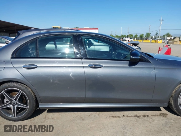 2020 Mercedes-Benz E 350 with VIN WDDZF8DB6LA753035, listed as a IAAI auction lot 42195100 with 18,783 mi miles and . Bid and sale history available at DreamBid. Image 13.