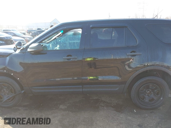 2014 Ford Utility Police Interceptor with VIN 1FM5K8AR0EGC14072, listed as a IAAI auction lot 41781060 with 173,354 mi miles. Bid and sale history available at carsss.com. Image 15.