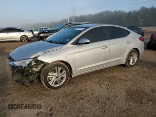 2020 Hyundai Elantra SEL z VIN KMHD84LF8LU092890, wystawiony jako Copart lot #49688145 z przebiegiem 61 682 mil mil oraz Szkody całkowita. Historia ofert i sprzedaży dostępna na DreamBid. Obrazek 1.