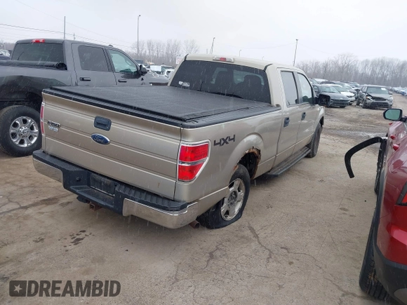 2010 Ford F-150 XL z VIN 1FTFW1E85AFD86149, wystawiony jako IAAI lot #41748039 z przebiegiem 354 133 mil mil oraz . Historia ofert i sprzedaży dostępna na DreamBid. Obrazek 4.