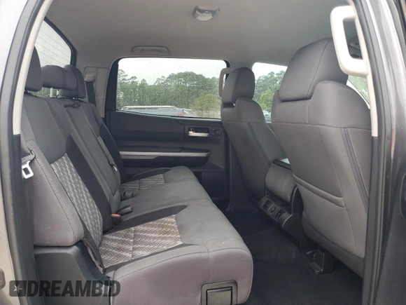 2018 Toyota Tundra 2WD SR5 with VIN 5TFEM5F17JX126470, listed as a Copart auction lot 83548704 with 173,456 mi miles and Clean Title. Bid and sale history available at carsss.com. Image 10.