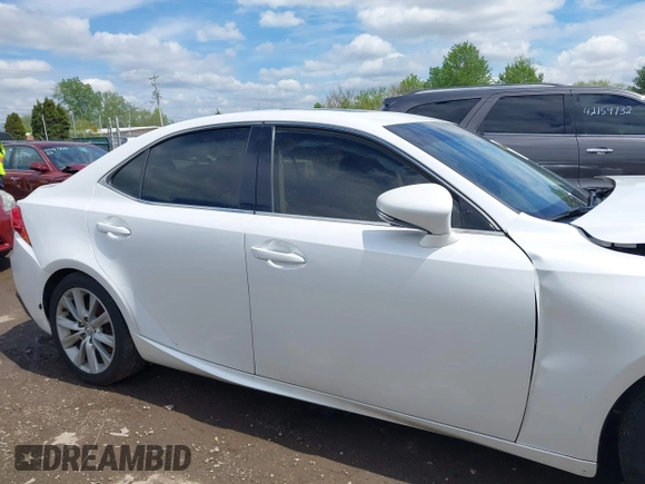 2016 Lexus IS 300/350 z VIN JTHCM1D27G5004688, wystawiony jako IAAI lot #42194075 z przebiegiem 112 250 mil mil oraz . Historia ofert i sprzedaży dostępna na DreamBid. Obrazek 13.