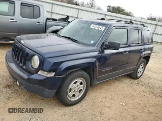 2014 Jeep Patriot Sport with VIN 1C4NJPBA4ED642724, listed as a Copart auction lot 44256945 with 165,169 mi miles and Clean Title. Bid and sale history available at carsss.com. Image 1.
