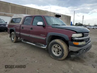 2001 Chevrolet Silverado 1500HD LS with VIN 1GCGK13U01F199076, listed as a Copart auction lot 50653645 with 256,011 mi miles and Clean Title. Bid and sale history available at DreamBid. Image 4.