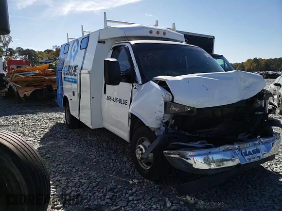 2017 Chevrolet Express Commercial z VIN 1HA3GRCG1HN008561, wystawiony jako Copart lot #72548193 z przebiegiem 123 026 mil mil oraz Szkoda całkowita • Salvage title. Historia ofert i sprzedaży dostępna na DreamBid. Obrazek 15.