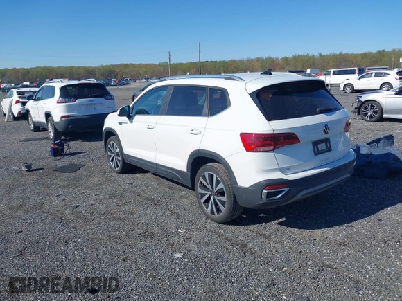 2022 Volkswagen Taos SE с VIN 3VVRX7B29NM069379, выставлен на аукционе IAAI как лот 42045400 с пробегом 45 788 миль миль и . История ставок и продаж доступна на DreamBid. Изображение 3.