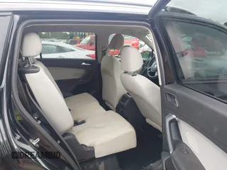 2020 Volkswagen Tiguan S with VIN 3VV1B7AX7LM102966, listed as a IAAI auction lot 42365428 with 94,921 mi miles and . Bid and sale history available at DreamBid. Image 8.