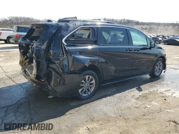 2024 Toyota Sienna LE with VIN 5TDBRKEC3RS187385, listed as a Copart auction lot 47898655 with 43,309 mi miles and Salvage Title. Bid and sale history available at carsss.com. Image 3.