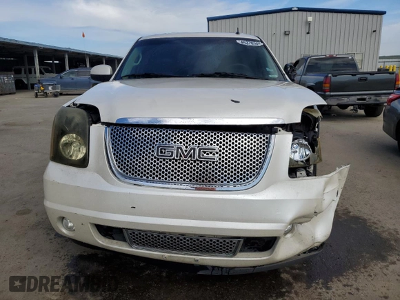 2012 GMC Yukon Denali with VIN 1GKS2EEF0CR181781, listed as a Copart auction lot 46370395 with 177,592 mi miles and Salvage Title. Bid and sale history available at carsss.com. Image 5.