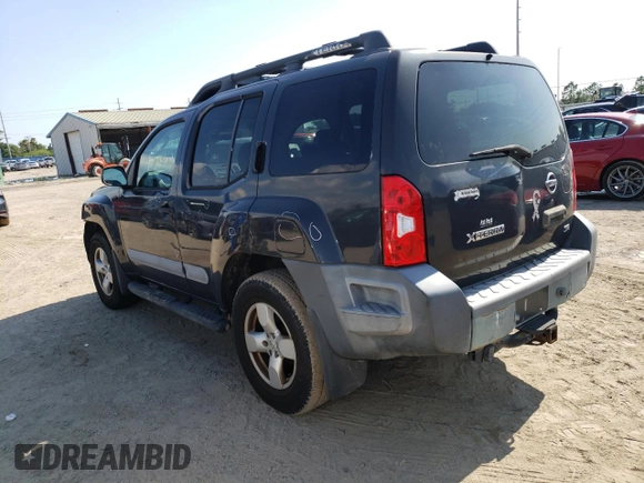 2005 Nissan Xterra S z VIN 5N1AN08W55C611593, wystawiony jako Copart lot #57780103 z przebiegiem 204 801 mil mil oraz Szkoda całkowita • Salvage title. Historia ofert i sprzedaży dostępna na DreamBid. Obrazek 2.
