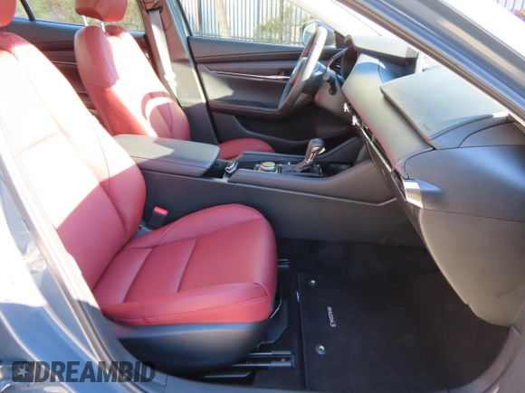 2025 Mazda 3 S Carbon Edition with VIN 3MZBPBCM5SM456474, listed as a Copart auction lot 47440055 with 3,617 mi miles and Clean Title. Bid and sale history available at DreamBid. Image 5.