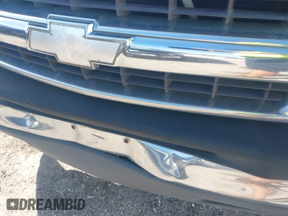 2004 Chevrolet Suburban LT with VIN 1GNEC16Z74J201779, listed as a IAAI auction lot 41455901 with 1 mi miles. Bid and sale history available at carsss.com. Image 13.