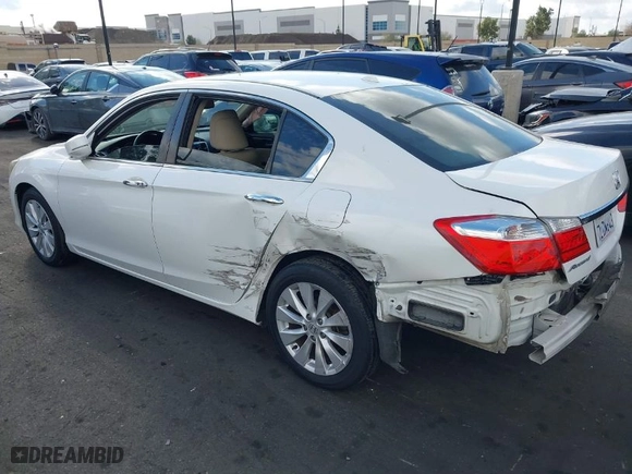 2015 Honda Accord Sedan EX-L with VIN 1HGCR2F84FA174105, listed as a IAAI auction lot 41877587 with 114,944 mi miles. Bid and sale history available at carsss.com. Image 3.