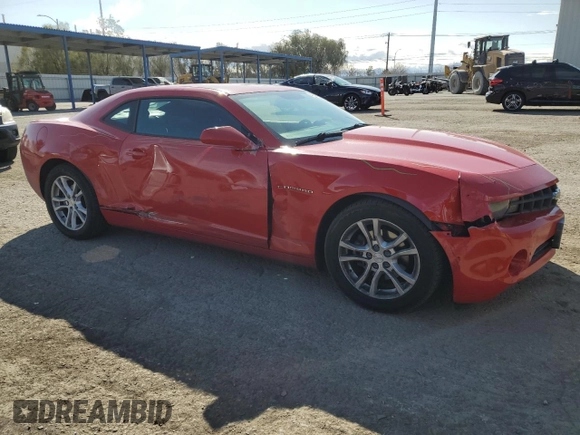 2013 Chevrolet Camaro LS z VIN 2G1FE1E36D9177175, wystawiony jako Copart lot #49398445 z przebiegiem 131 347 mil mil oraz Szkoda całkowita • Salvage title. Historia ofert i sprzedaży dostępna na DreamBid. Obrazek 4.