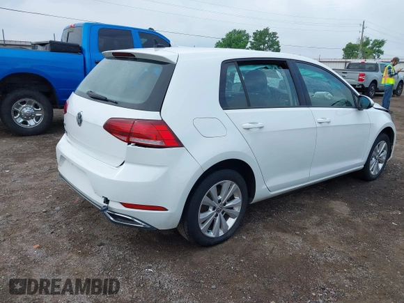 2021 Volkswagen Golf TSI z VIN 3VWG57AU9MM001027, wystawiony jako IAAI lot #42072074 z przebiegiem 81 819 mil mil oraz . Historia ofert i sprzedaży dostępna na DreamBid. Obrazek 4.