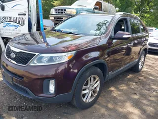 2015 Kia Sorento LX с VIN 5XYKTDA64FG568023, выставлен на аукционе IAAI как лот 42669922 с пробегом 112 156 миль миль и . История ставок и продаж доступна на DreamBid. Изображение 2.