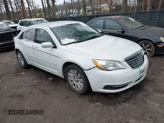 2013 Chrysler 200 LX with VIN 1C3CCBAB9DN588509, listed as a IAAI auction lot 41726618 with 165,000 mi miles. Bid and sale history available at carsss.com. Image 1.