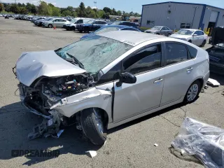 2013 Toyota Prius with VIN JTDKN3DPXD3042537, listed as a Copart auction lot 56760525 with 128,065 mi miles and Salvage title. Bid and sale history available at DreamBid. Image 1.