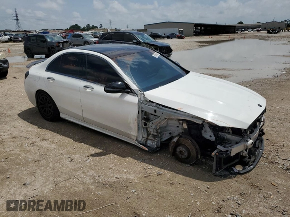 2020 Mercedes-Benz C 63 AMG z VIN 55SWF8GB3LU332405, wystawiony jako Copart lot #53685735 z przebiegiem 54 608 mil mil oraz Szkoda całkowita • Salvage title. Historia ofert i sprzedaży dostępna na DreamBid. Obrazek 4.