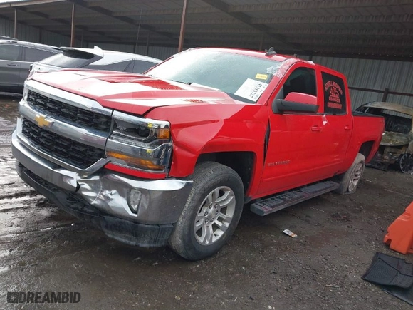 2016 Chevrolet Silverado 1500 LT with VIN 3GCUKREC6GG286204, listed as a IAAI auction lot 41353727 with 304,501 mi miles. Bid and sale history available at carsss.com. Image 2.