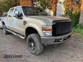 2010 Ford F-250 XL z VIN 1FTSW2BR2AEB06291, wystawiony jako Copart lot #60170705 z przebiegiem 158 371 mil mil oraz Czysty tytuł • Clean title. Historia ofert i sprzedaży dostępna na DreamBid. Obrazek 1.