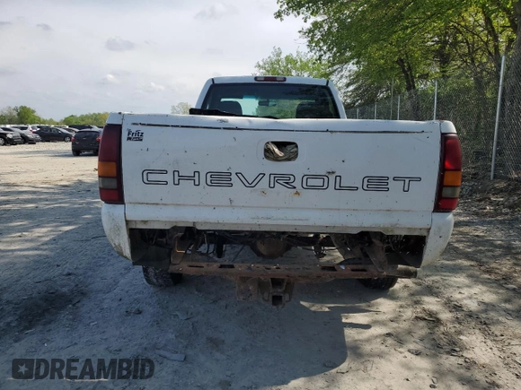 2002 Chevrolet Silverado 1500 LS with VIN 1GCEK14V32Z282564, listed as a Copart auction lot 56330345 with 125,834 mi miles and Clean Title. Bid and sale history available at DreamBid. Image 6.