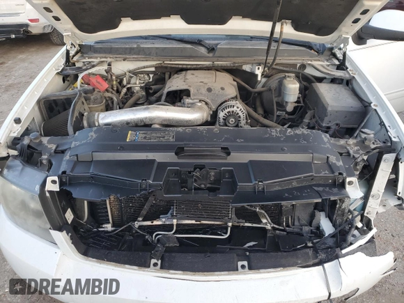 2010 Chevrolet Avalanche LT with VIN 3GNNCFE02AG275656, listed as a Copart auction lot 84417574 with 191,476 mi miles and Salvage Title. Bid and sale history available at carsss.com. Image 12.