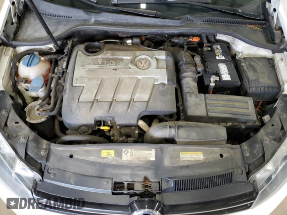 2014 Volkswagen Jetta TDI w/Sunroof & Nav with VIN 3VWPL7AJ6EM616275, listed as a Copart auction lot 55325815 with 220,259 mi miles and Clean title. Bid and sale history available at DreamBid. Image 11.