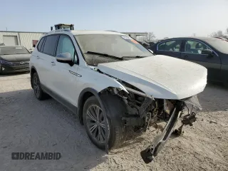 2024 Volkswagen Tiguan Wolfsburg Edition z VIN 3VVAB7AX9RM220316, wystawiony jako Copart lot #49146475 z przebiegiem Nie podano mil oraz Szkoda całkowita • Salvage title. Historia ofert i sprzedaży dostępna na DreamBid. Obrazek 4.