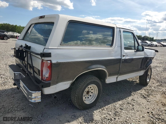 1993 Ford Bronco XL with VIN 1FMEU15N1PLB26957, listed as a Copart auction lot 54689034 with NaN miles and Salvage Title. Bid and sale history available at carsss.com. Image 3.