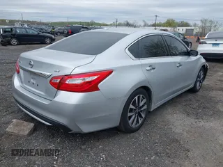 2017 Nissan Altima SR with VIN 1N4AL3AP6HC220784, listed as a IAAI auction lot 42085597 with 80,589 mi miles and . Bid and sale history available at DreamBid. Image 4.