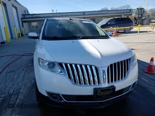 2013 Lincoln MKX with VIN 2LMDJ6JK8DBL60400, listed as a Copart auction lot 47014405 with 178,056 mi miles and Salvage Title. Bid and sale history available at carsss.com. Image 15.
