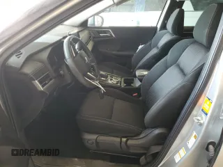 2023 Mitsubishi Outlander ES z VIN JA4J3TA84PZ010144, wystawiony jako Copart lot #53004255 z przebiegiem 63 236 mil mil oraz Szkoda całkowita • Salvage title. Historia ofert i sprzedaży dostępna na DreamBid. Obrazek 7.