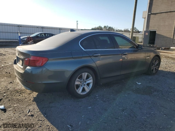 2012 BMW 5 Series 528i with VIN WBAXG5C55CDX04994, listed as a Copart auction lot 50713425 with 88,115 mi miles and Salvage Title. Bid and sale history available at carsss.com. Image 3.