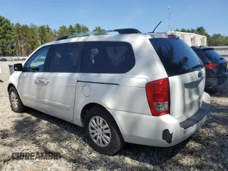 2011 Kia Sedona LX with VIN KNDMG4C78B6366382, listed as a Copart auction lot 55612085 with 385,336 mi miles and Clean Title. Bid and sale history available at carsss.com. Image 2.