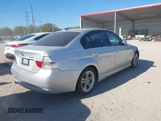 2008 BMW 3 Series 328i with VIN WBAVA37548NL19211, listed as a IAAI auction lot 41821413 with 174,087 mi miles. Bid and sale history available at carsss.com. Image 4.