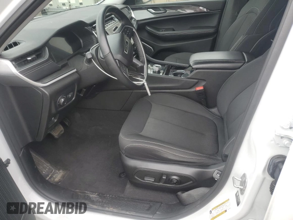 2021 Jeep Grand Cherokee Altitude with VIN 1C4RJKAG6M8147488, listed as a Copart auction lot 53948425 with 23,485 mi miles and Salvage title. Bid and sale history available at DreamBid. Image 7.
