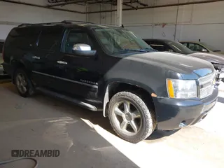 2012 Chevrolet Suburban LTZ with VIN 1GNSKKE79CR152533, listed as a IAAI auction lot 42191961 with 175,618 mi miles. Bid and sale history available at carsss.com. Image 1.