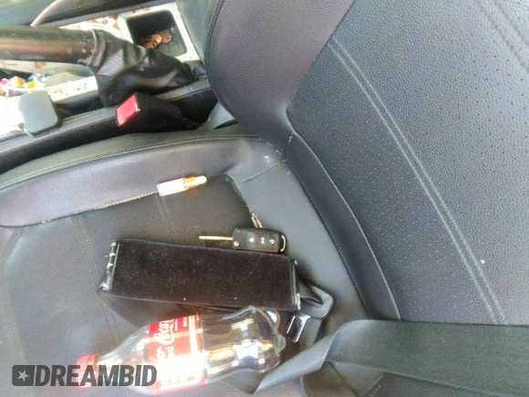 2013 Volkswagen Passat SE с VIN 1VWBP7A32DC126643, выставлен на аукционе IAAI как лот 41855329 с пробегом Не указан миль и . История ставок и продаж доступна на DreamBid. Изображение 11.
